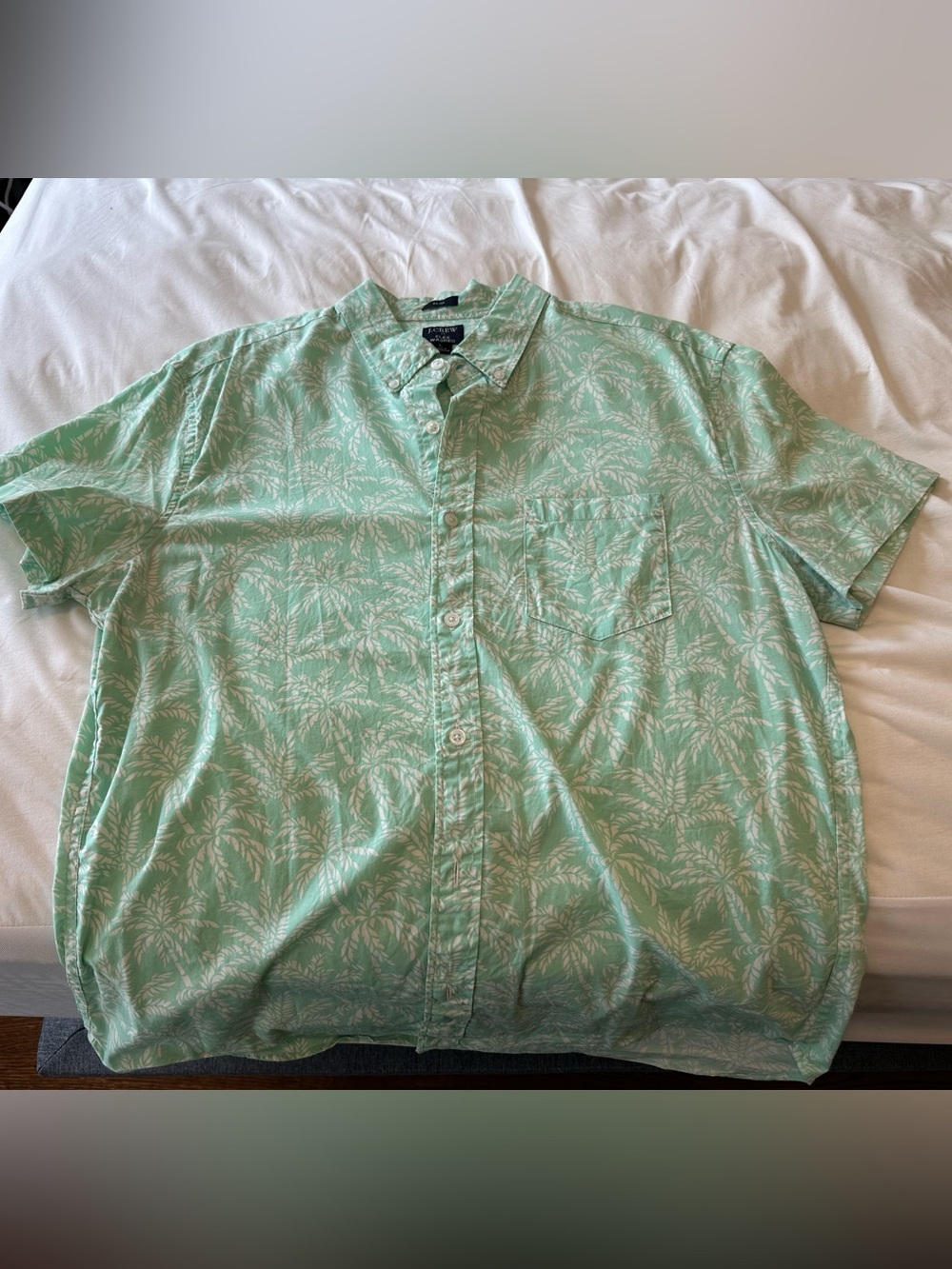 Flex Washed JCrew palm tree short sleeve button down, cotton stretch, Hawaiian
